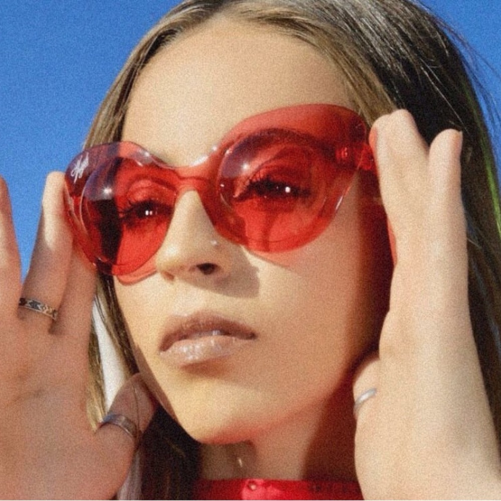 The Glen Ivy Sunglasses Red (Unisex)